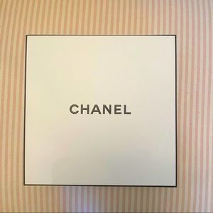Chanel Box